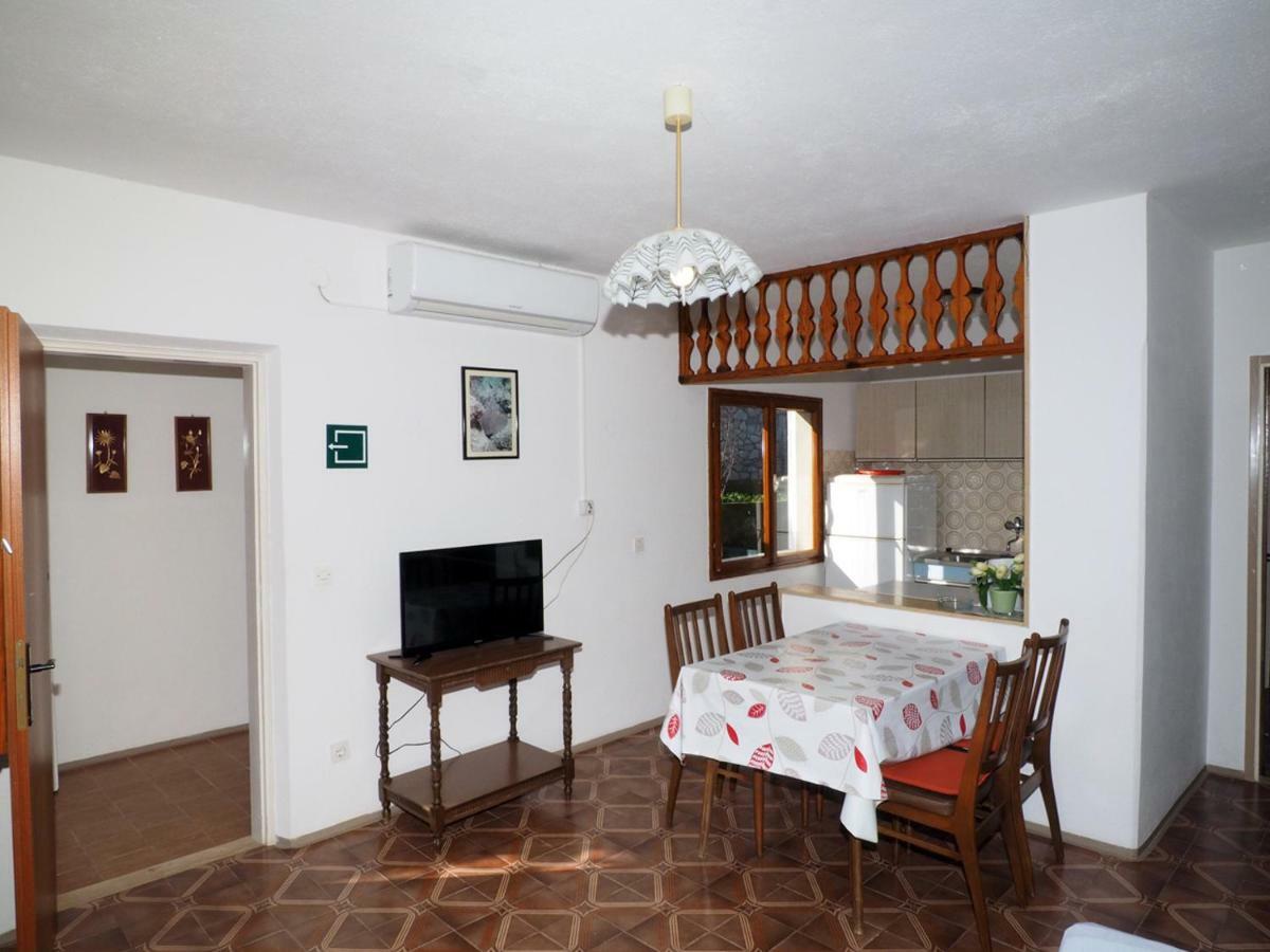 Apartments Skorin ルンバルダ エクステリア 写真