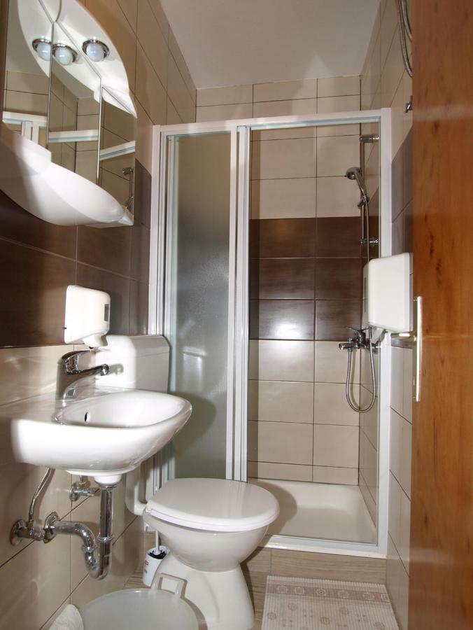 Apartments Skorin ルンバルダ エクステリア 写真